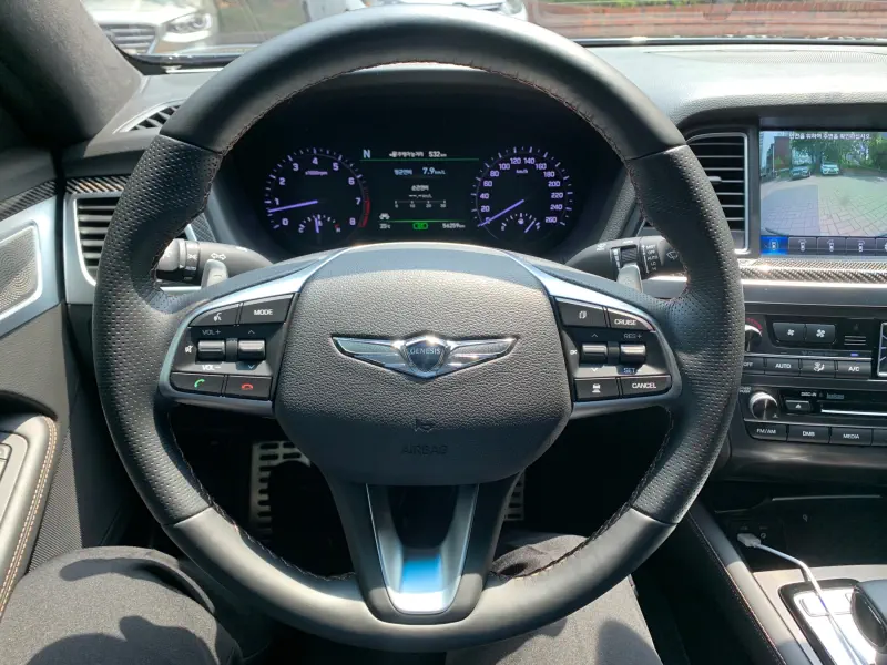 Genesis G80