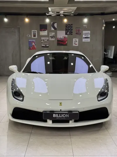 Ferrari 488