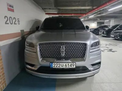 Lincoln Navigator