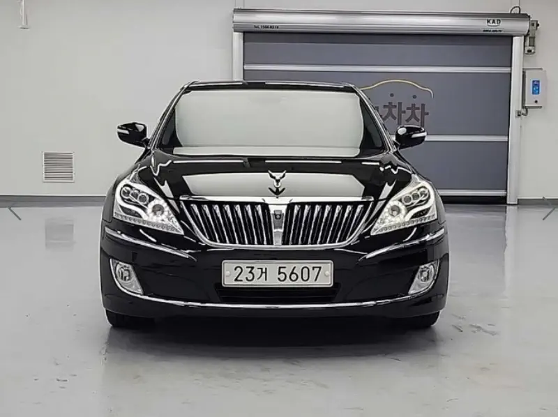 Hyundai Equus