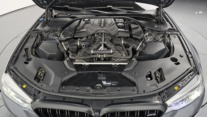 BMW M5