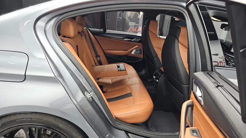 BMW M5
