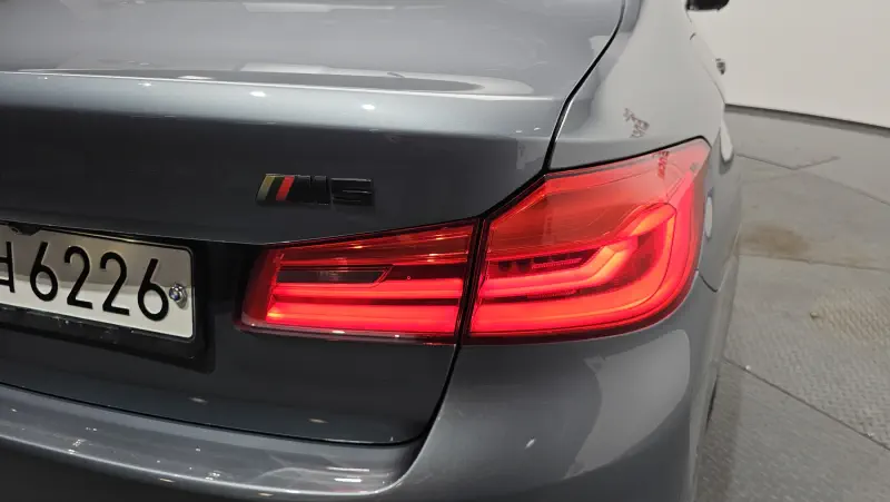 BMW M5