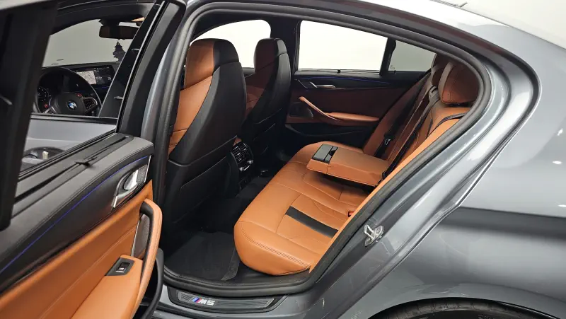 BMW M5
