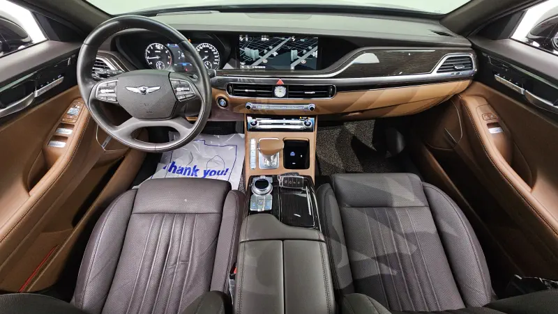 Genesis G90