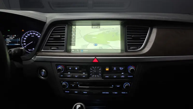 Hyundai Genesis