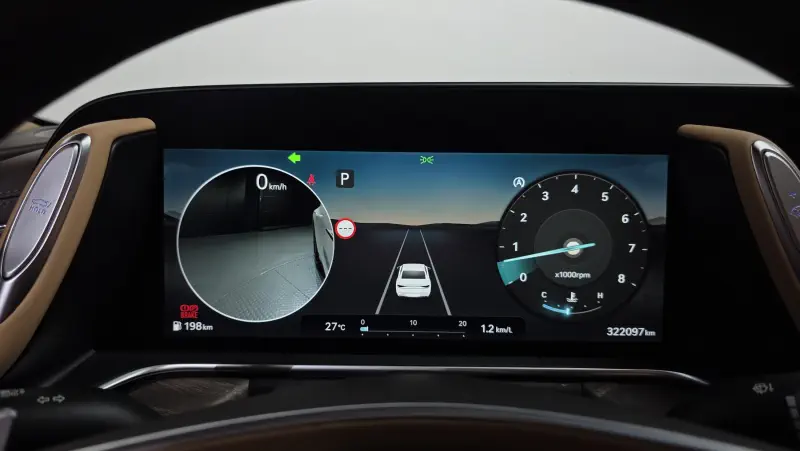 Genesis G90