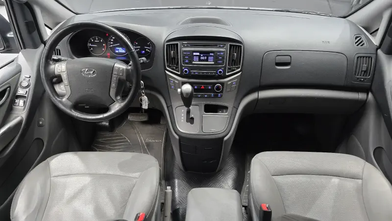 Hyundai Grand Starex