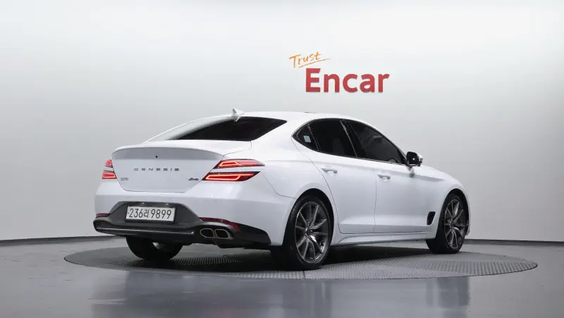 Genesis G70
