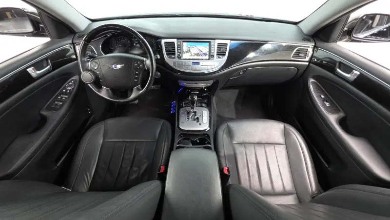 Hyundai Genesis