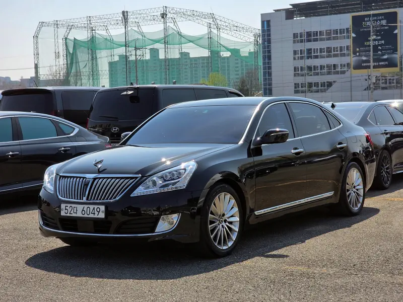 Hyundai Equus