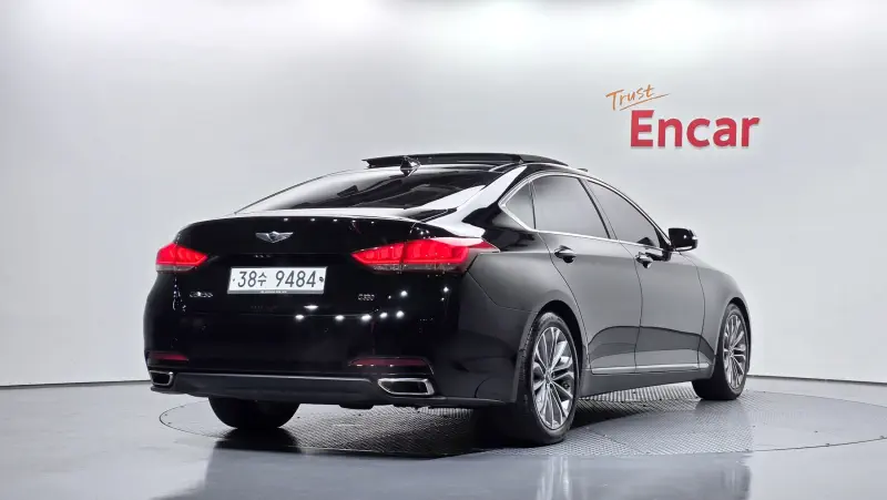 Hyundai Genesis