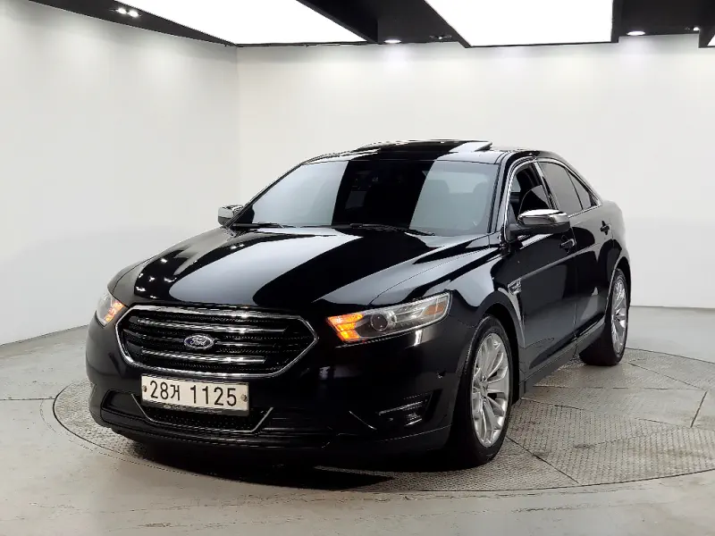 Ford Taurus