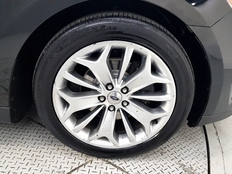 Ford Taurus