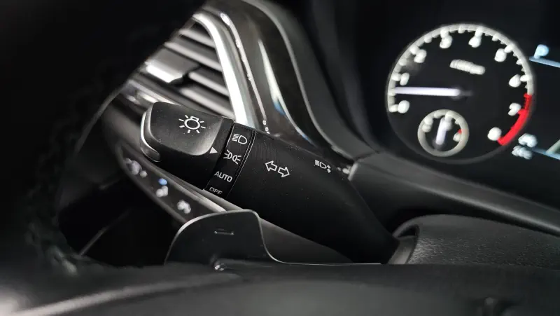 Genesis EQ900