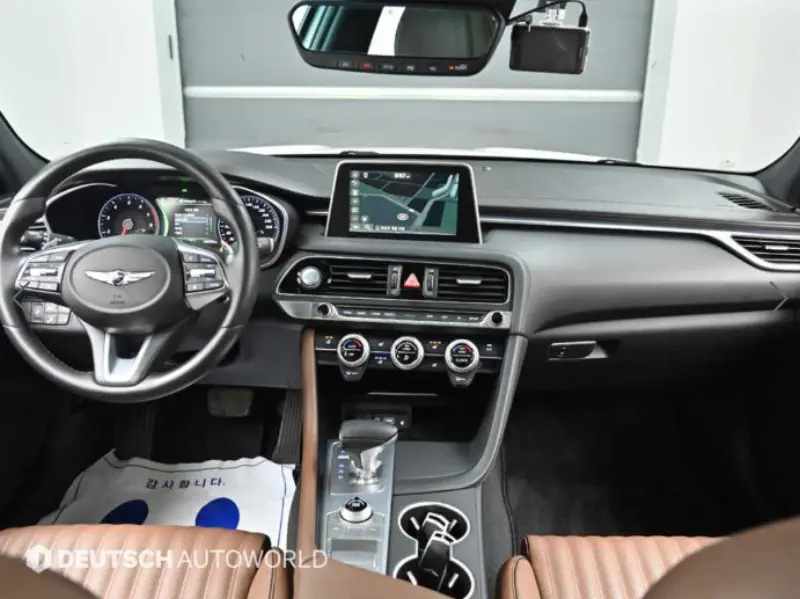Genesis G70