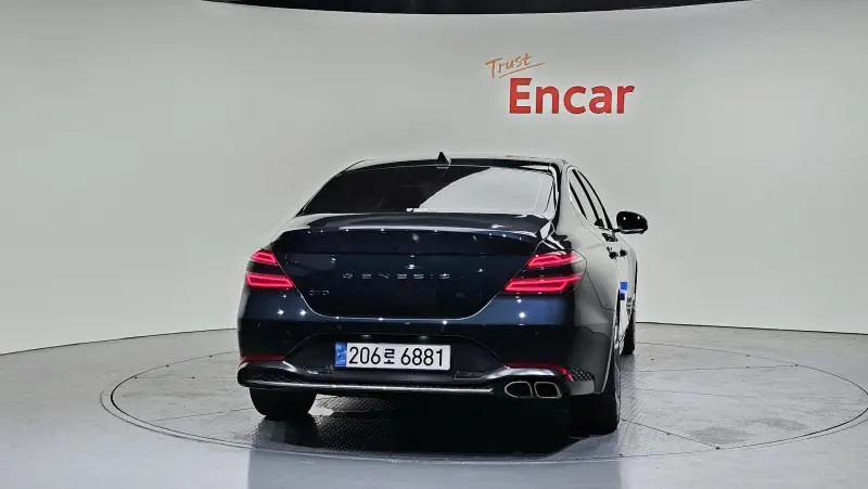 Genesis G70