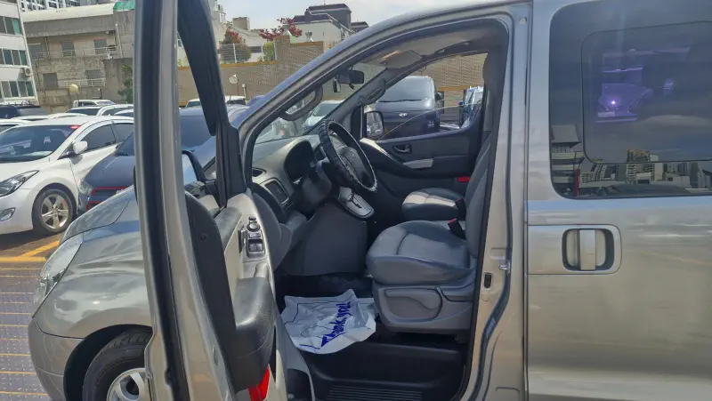 Hyundai Grand Starex