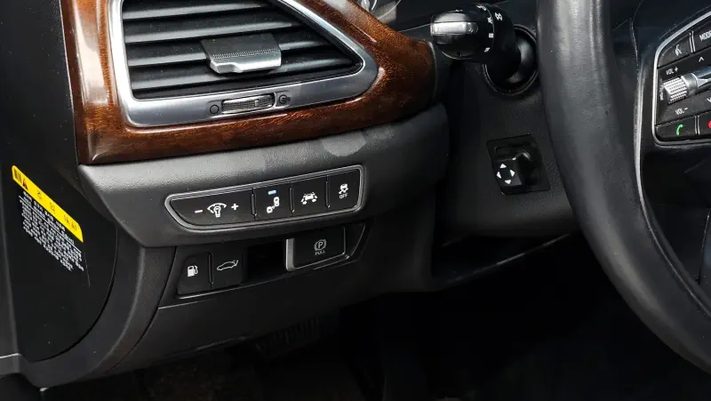Genesis EQ900