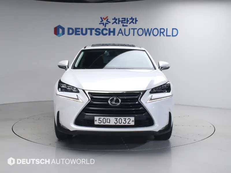 Lexus NX200t