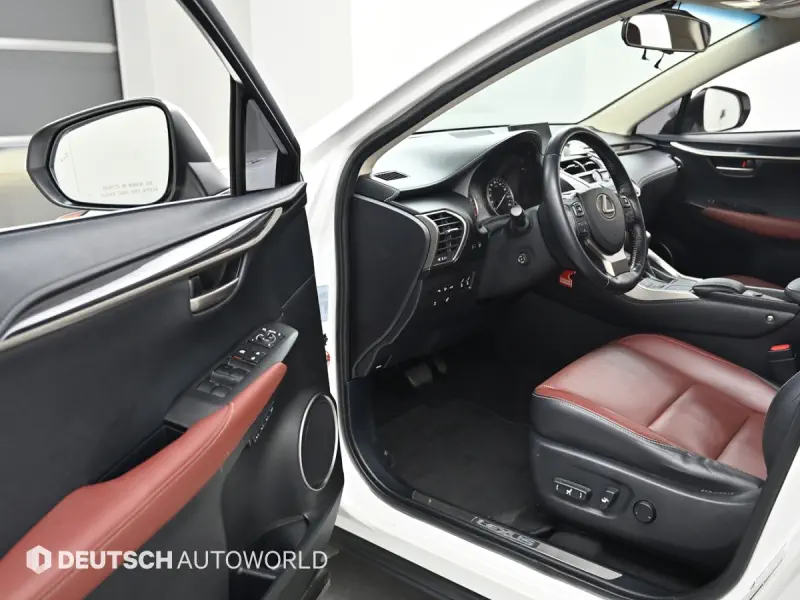 Lexus NX200t