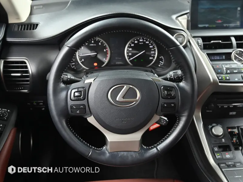Lexus NX200t