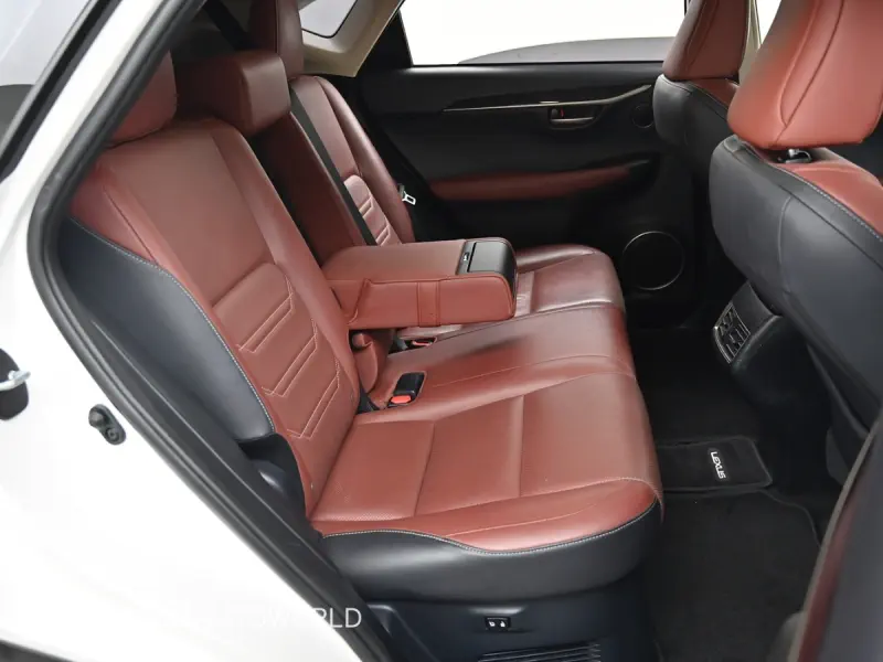 Lexus NX200t