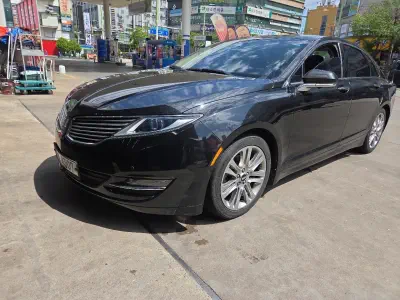 Lincoln Mkz