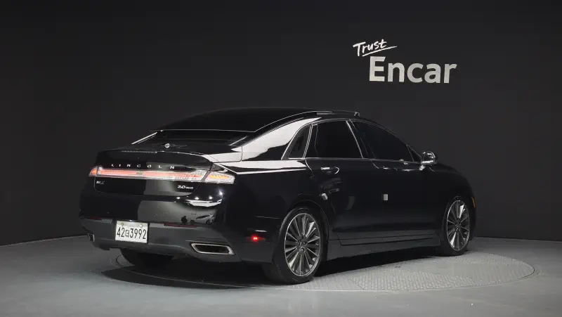Lincoln Mkz
