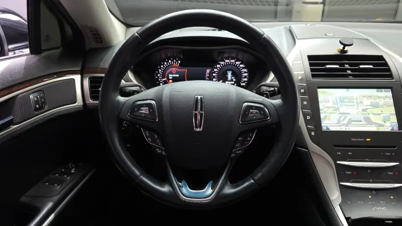 Lincoln Mkz