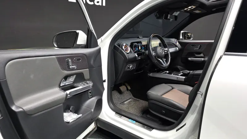 Mercedes-Benz EQB