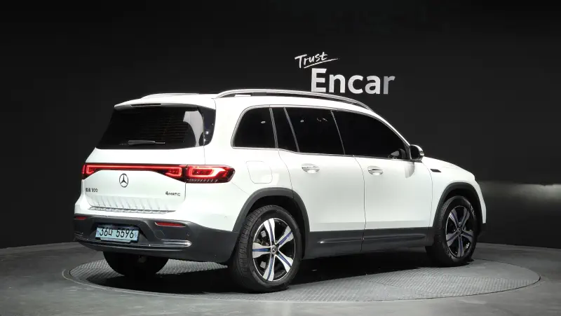 Mercedes-Benz EQB
