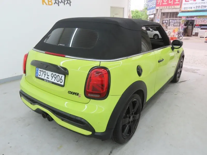 MINI Cabrio