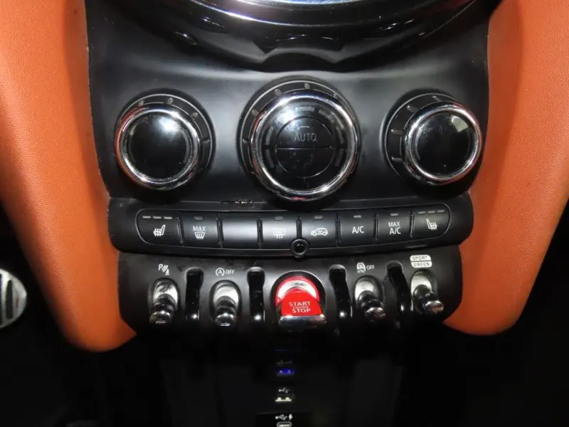 MINI Cabrio