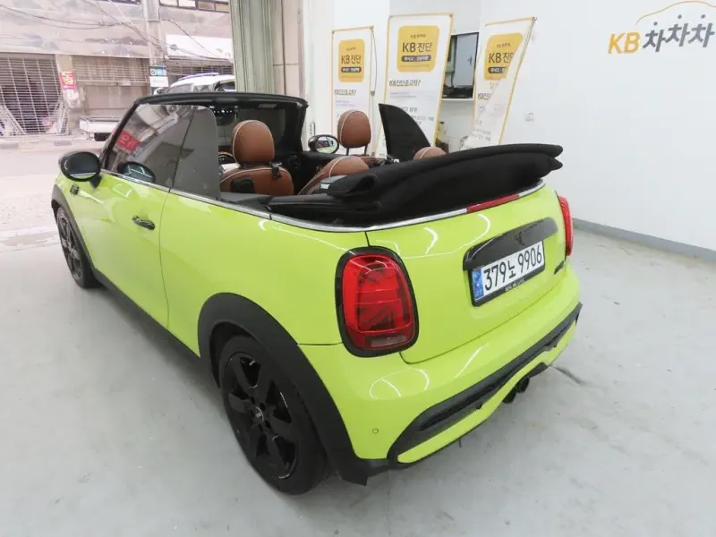 MINI Cabrio