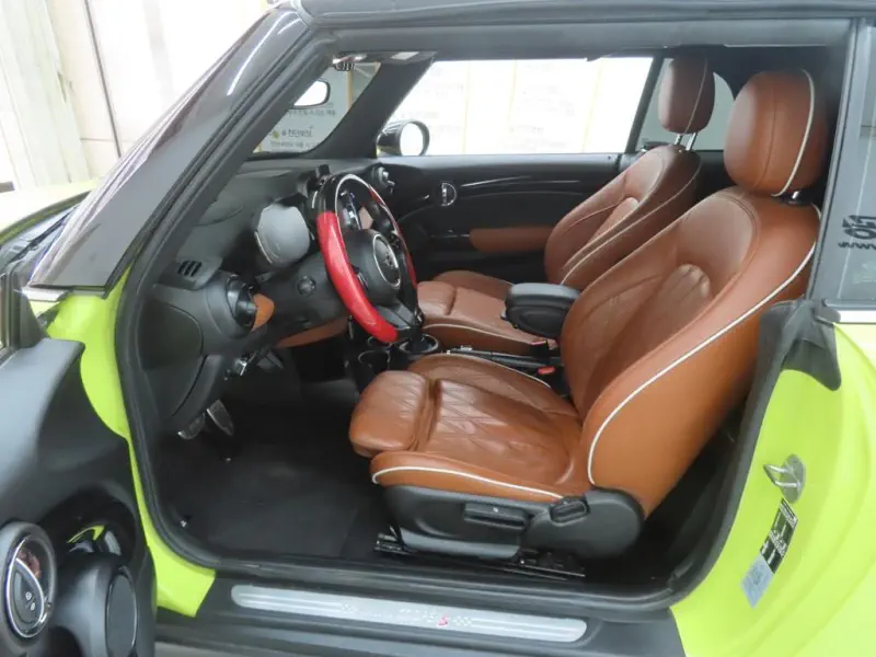 MINI Cabrio