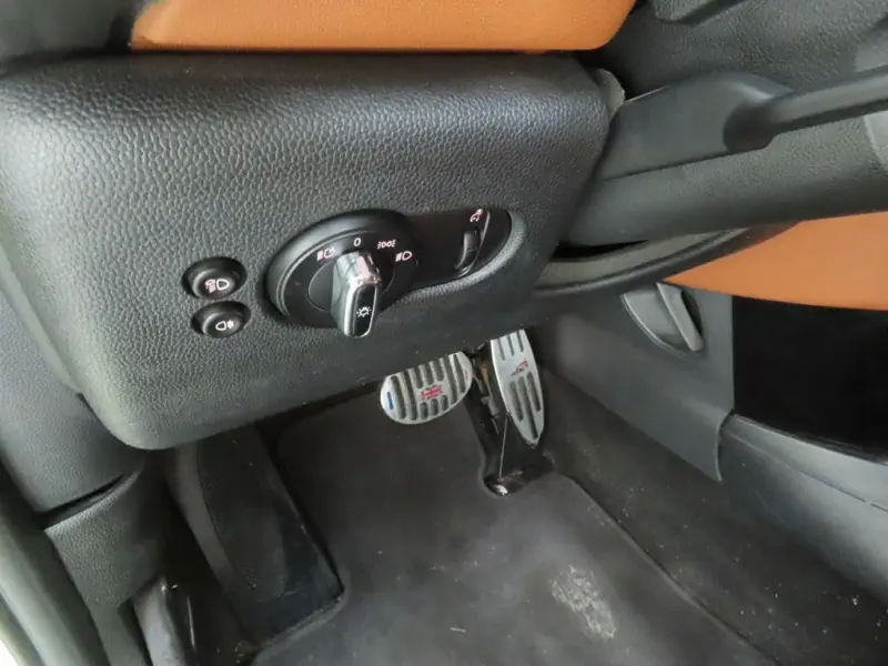 MINI Cabrio