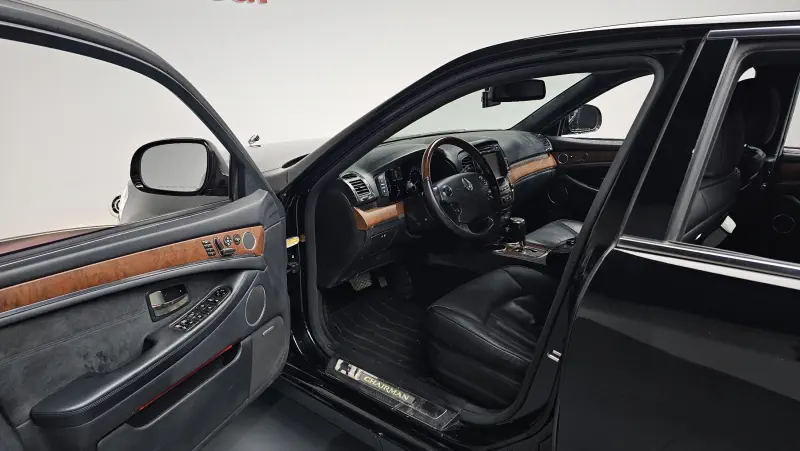 SsangYong Chairman W