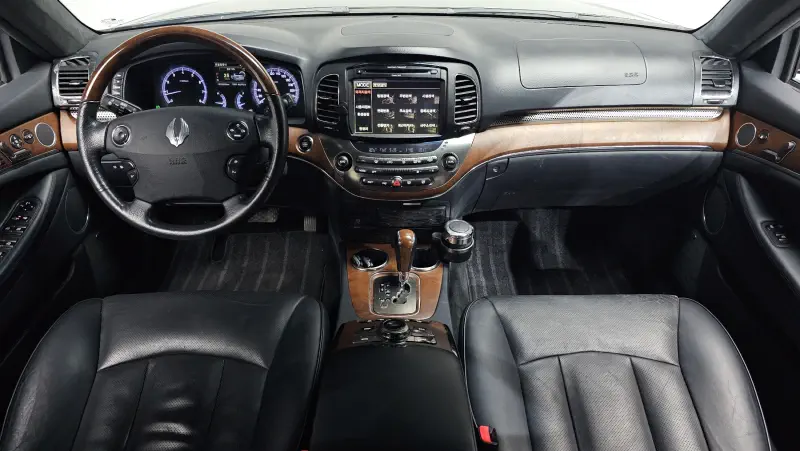 SsangYong Chairman W