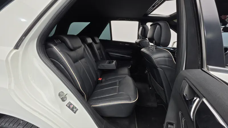 Mercedes-Benz M-class