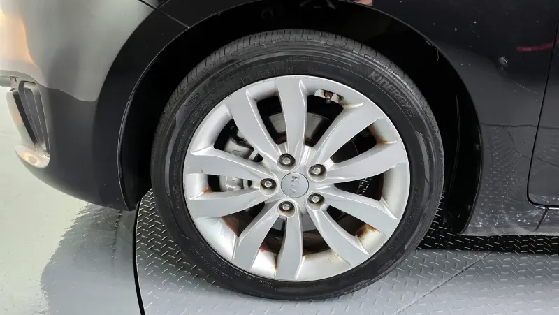 Kia Carens