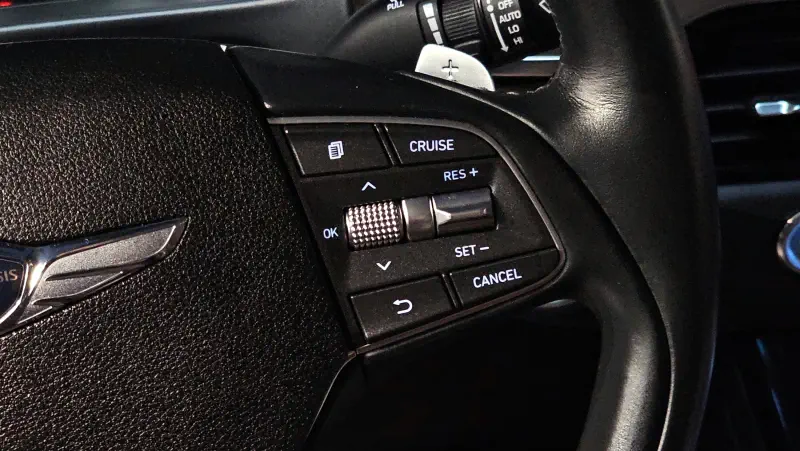 Genesis EQ900