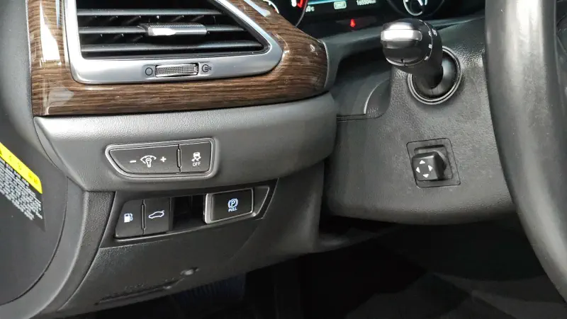 Genesis EQ900