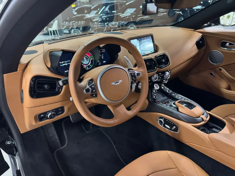 Aston Martin Vantage