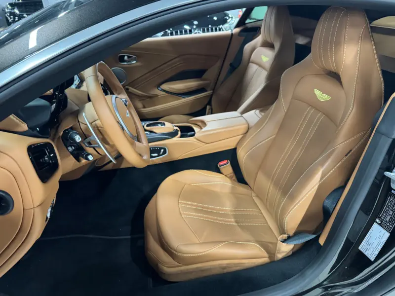 Aston Martin Vantage