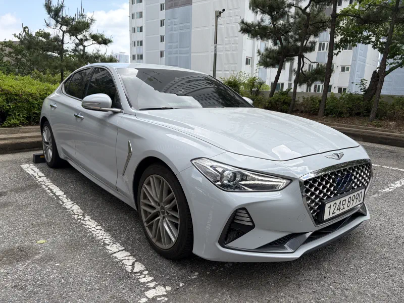 Genesis G70