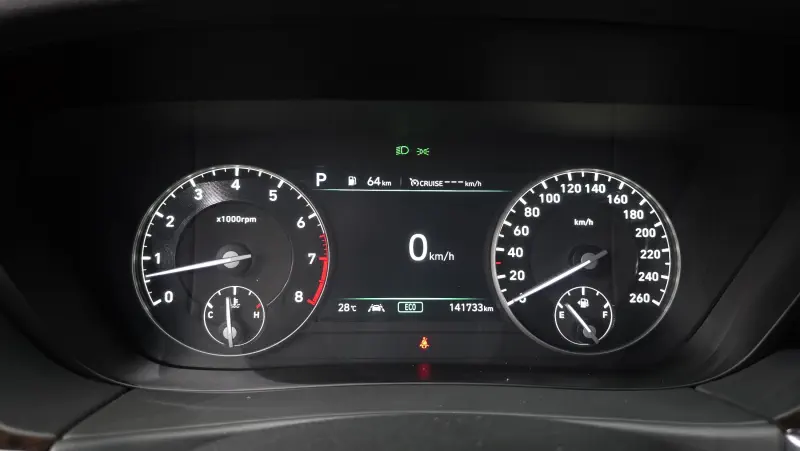 Genesis G90