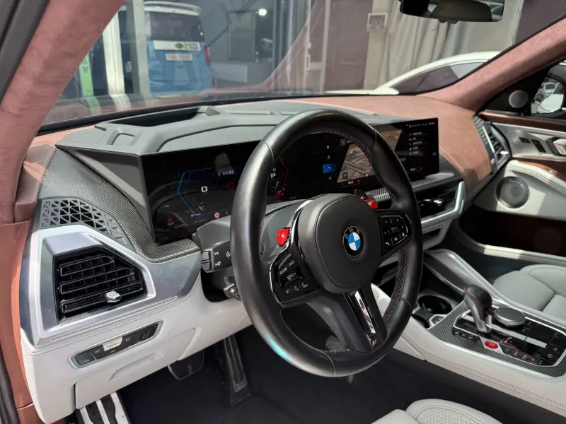 BMW XM