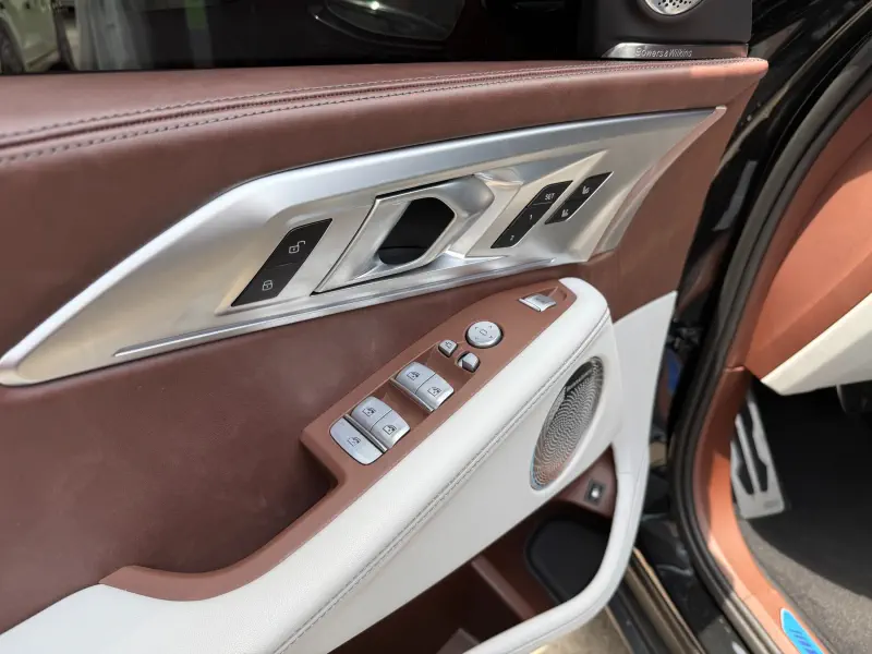 BMW XM