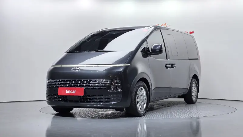 Hyundai Staria